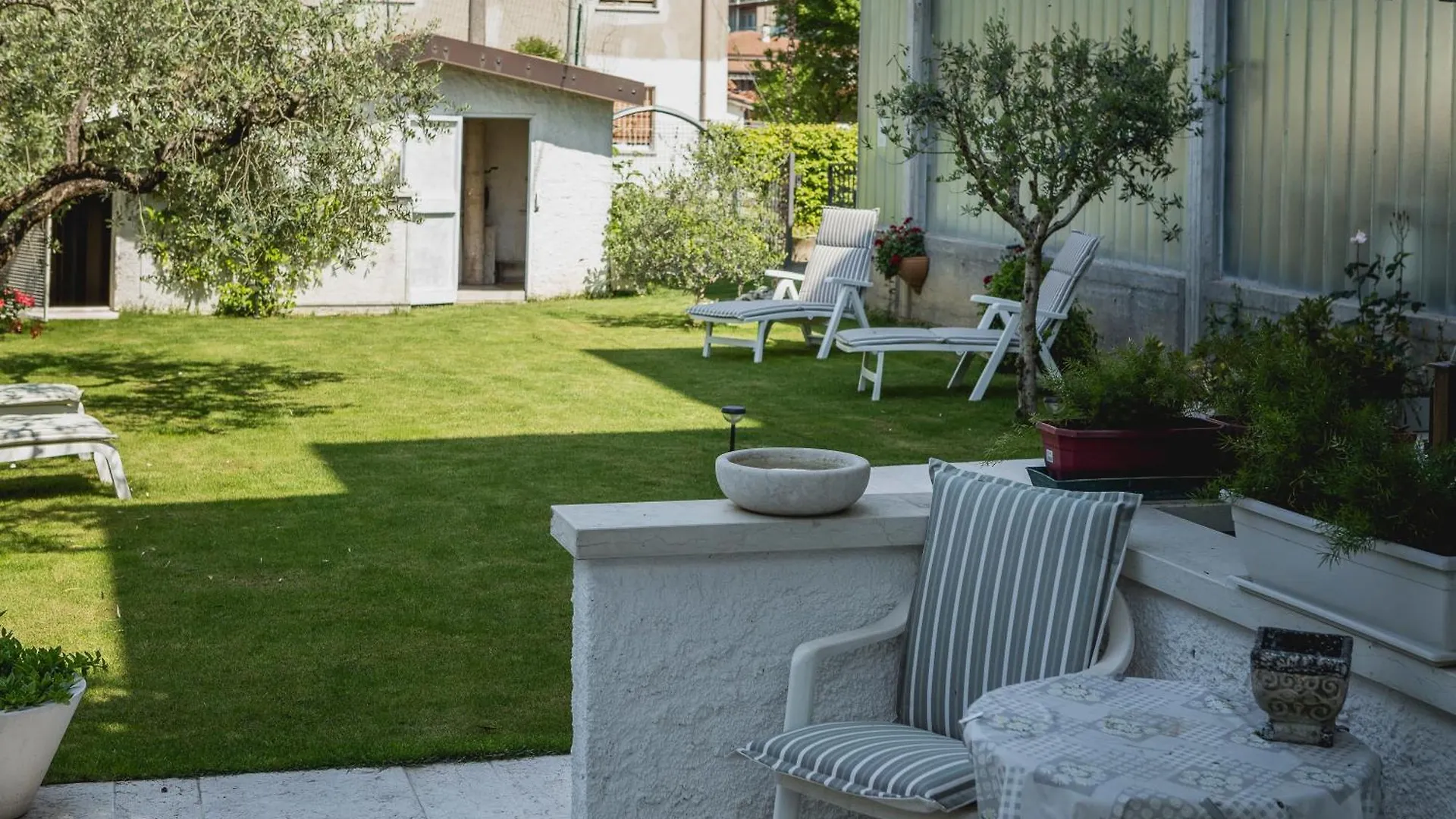 Bed & Breakfast Casa Ginev Room & Apartments Italy